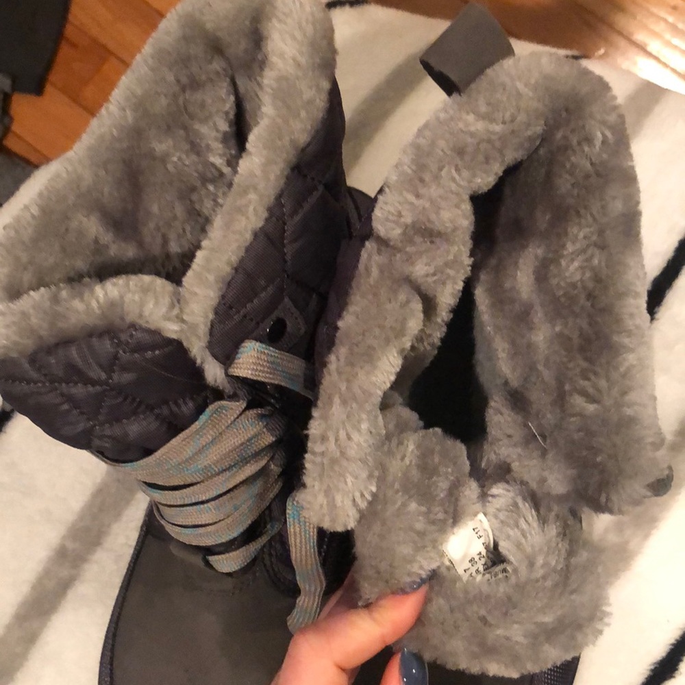 Boots - Picture 2 of 3